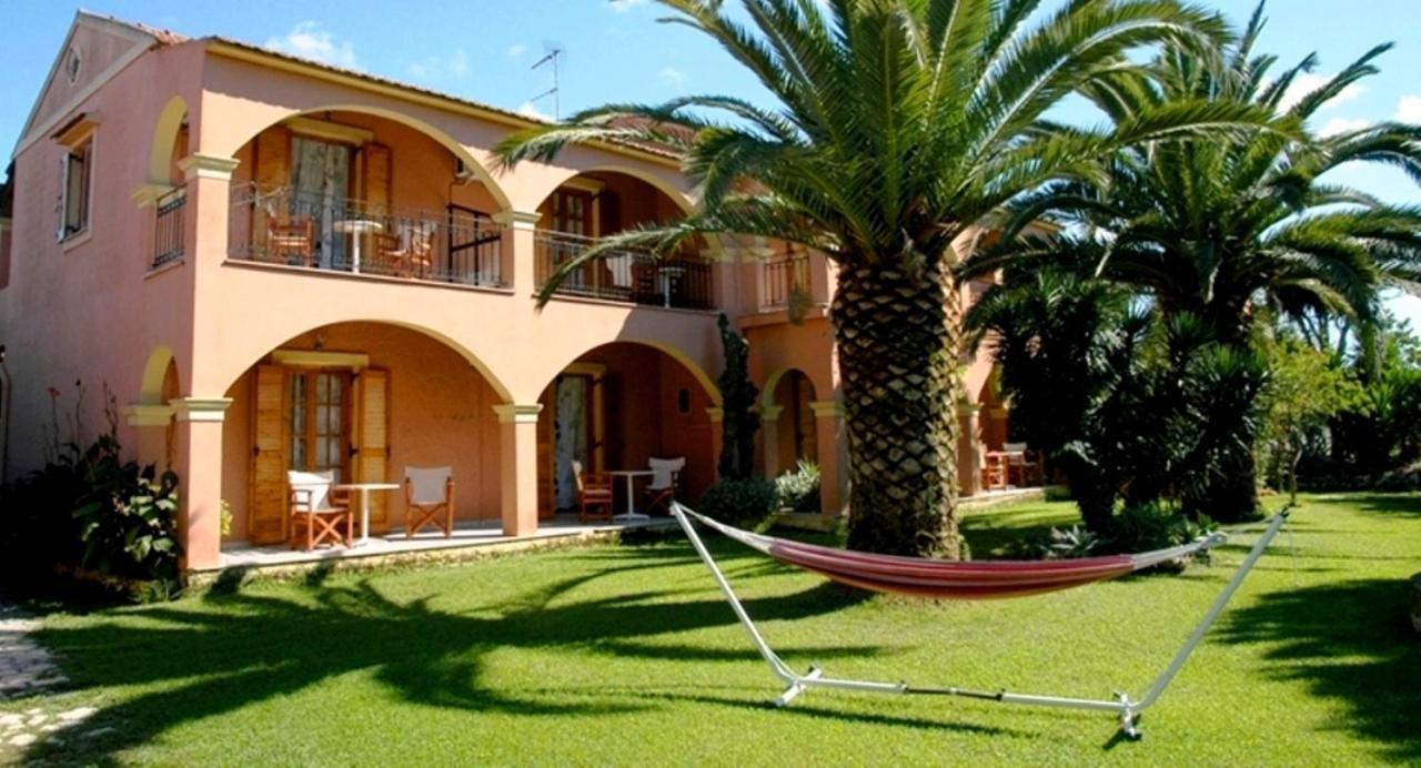 Aparthotel Marios 2*